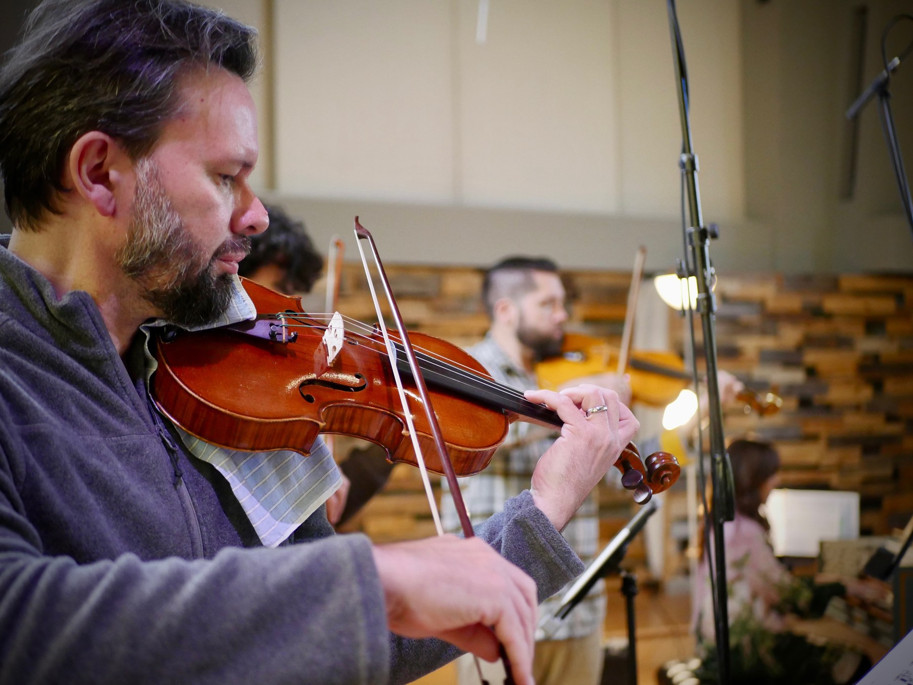 Violinist Noel Martin in the recording session